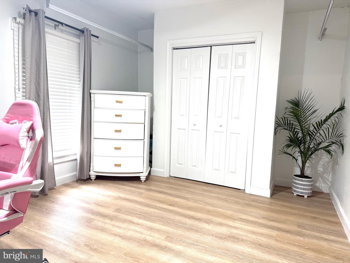 13727 MAHONEY DR, WOODBRIDGE, Virginia 22193, 3 Bedrooms Bedrooms, ,1 BathroomBathrooms,Residential,For sale,13727 MAHONEY DR,VAPW2090450 MLS # VAPW2090450