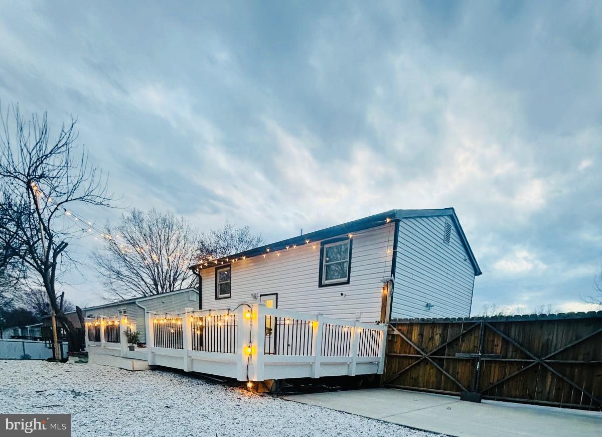 13727 MAHONEY DR, WOODBRIDGE, Virginia 22193, 3 Bedrooms Bedrooms, ,1 BathroomBathrooms,Residential,For sale,13727 MAHONEY DR,VAPW2090450 MLS # VAPW2090450