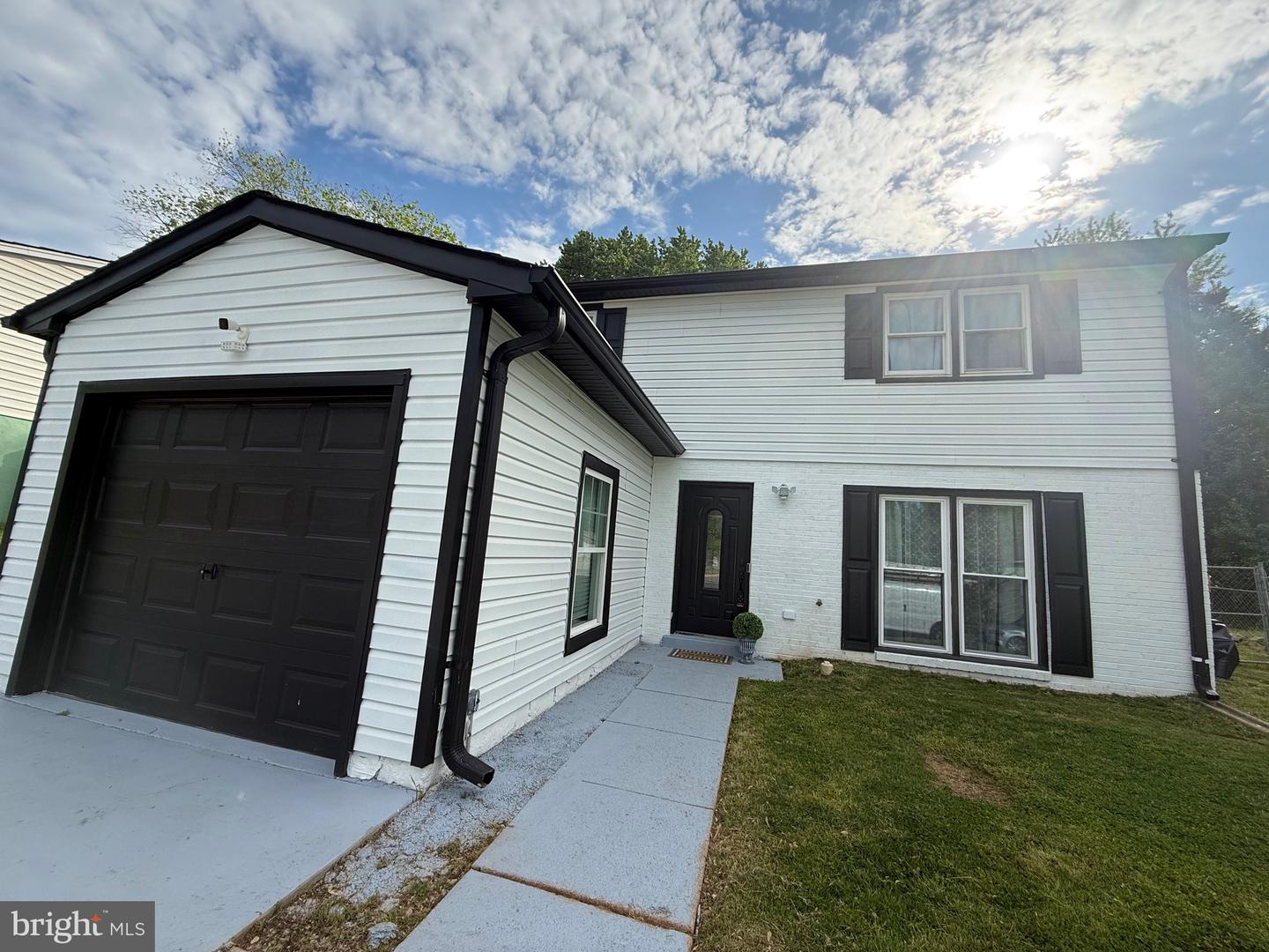 13727 MAHONEY DR, WOODBRIDGE, Virginia 22193, 3 Bedrooms Bedrooms, ,1 BathroomBathrooms,Residential,For sale,13727 MAHONEY DR,VAPW2090450 MLS # VAPW2090450