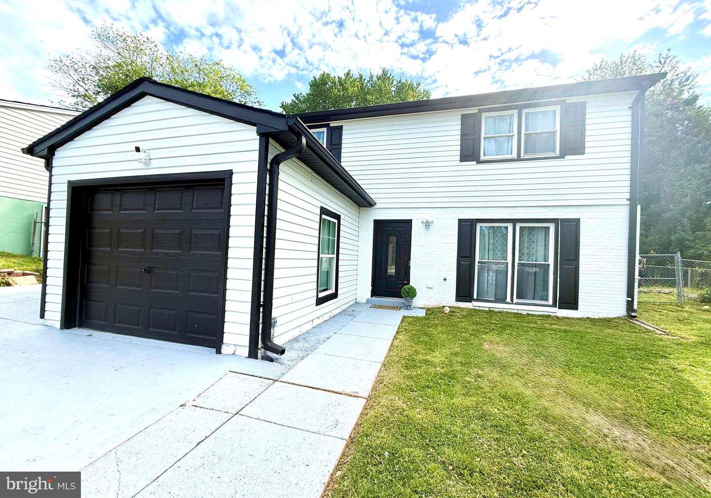 13727 MAHONEY DR, WOODBRIDGE, Virginia 22193, 3 Bedrooms Bedrooms, ,1 BathroomBathrooms,Residential,For sale,13727 MAHONEY DR,VAPW2090450 MLS # VAPW2090450