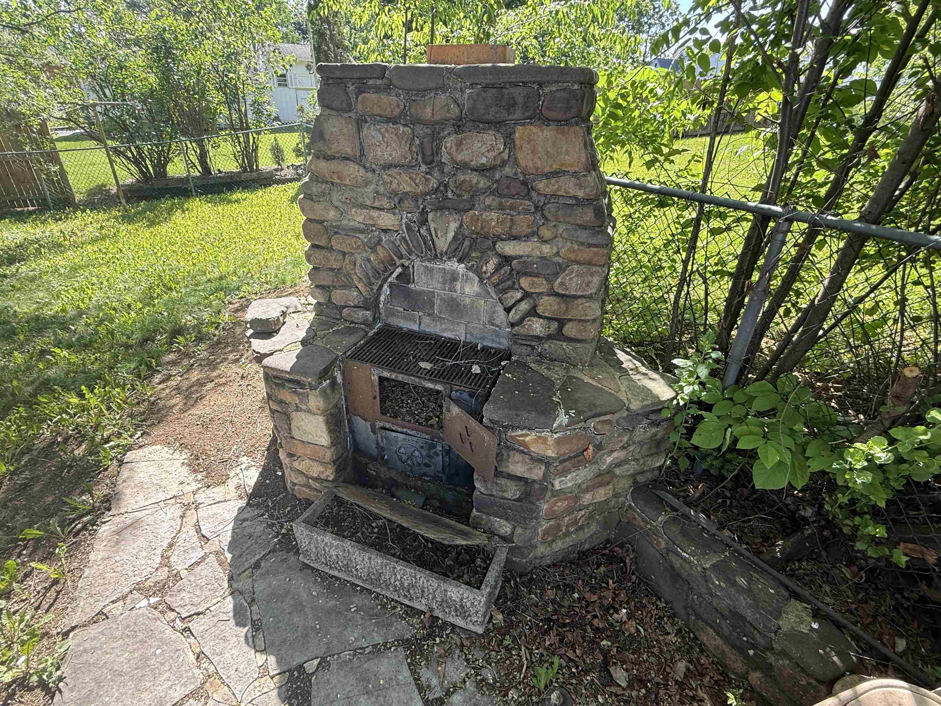 917 CHESTNUT DR, HARRISONBURG, Virginia 22801, 4 Bedrooms Bedrooms, ,1 BathroomBathrooms,Residential,917 CHESTNUT DR,664044 MLS # 664044