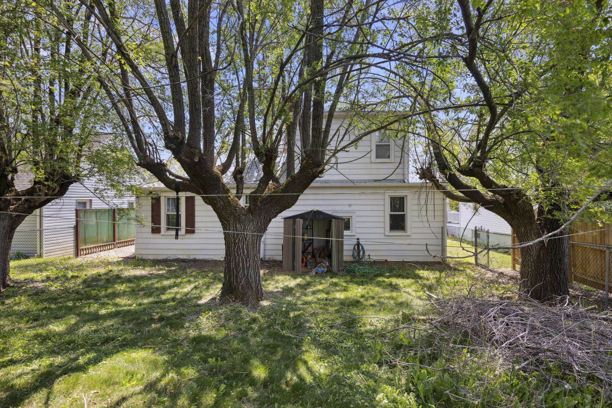 917 CHESTNUT DR, HARRISONBURG, Virginia 22801, 4 Bedrooms Bedrooms, ,1 BathroomBathrooms,Residential,917 CHESTNUT DR,664044 MLS # 664044