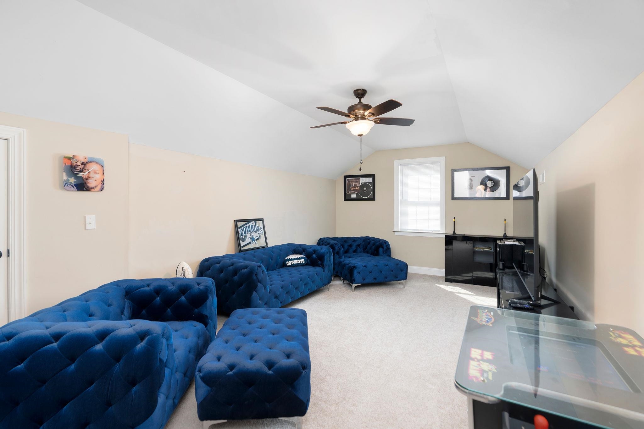 82 WILLOW LN, WAYNESBORO, Virginia 22980, 3 Bedrooms Bedrooms, ,3 BathroomsBathrooms,Residential,82 WILLOW LN,664047 MLS # 664047
