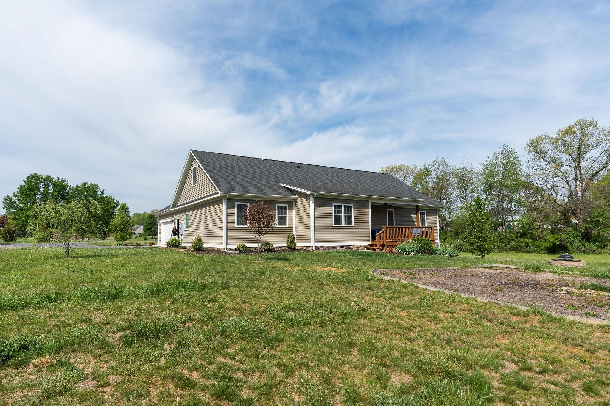 82 WILLOW LN, WAYNESBORO, Virginia 22980, 3 Bedrooms Bedrooms, ,3 BathroomsBathrooms,Residential,82 WILLOW LN,664047 MLS # 664047