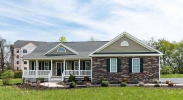 82 WILLOW LN, WAYNESBORO, Virginia 22980, 3 Bedrooms Bedrooms, ,3 BathroomsBathrooms,Residential,82 WILLOW LN,664047 MLS # 664047