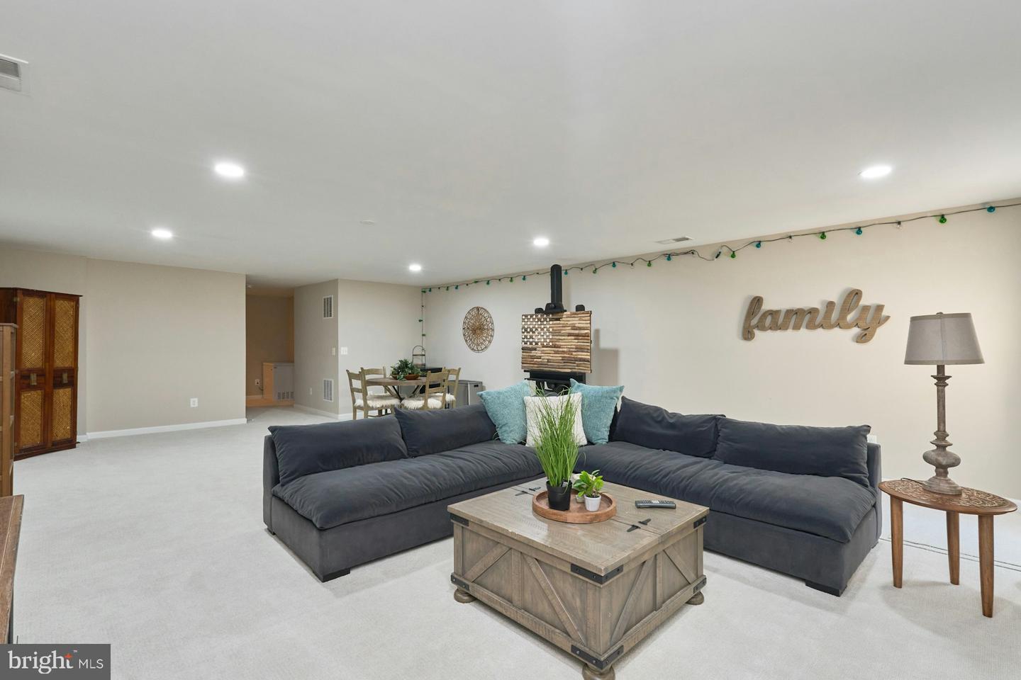 805 PENCOAST DR, PURCELLVILLE, Virginia 20132, 5 Bedrooms Bedrooms, ,3 BathroomsBathrooms,Residential,For sale,805 PENCOAST DR,VALO2092522 MLS # VALO2092522