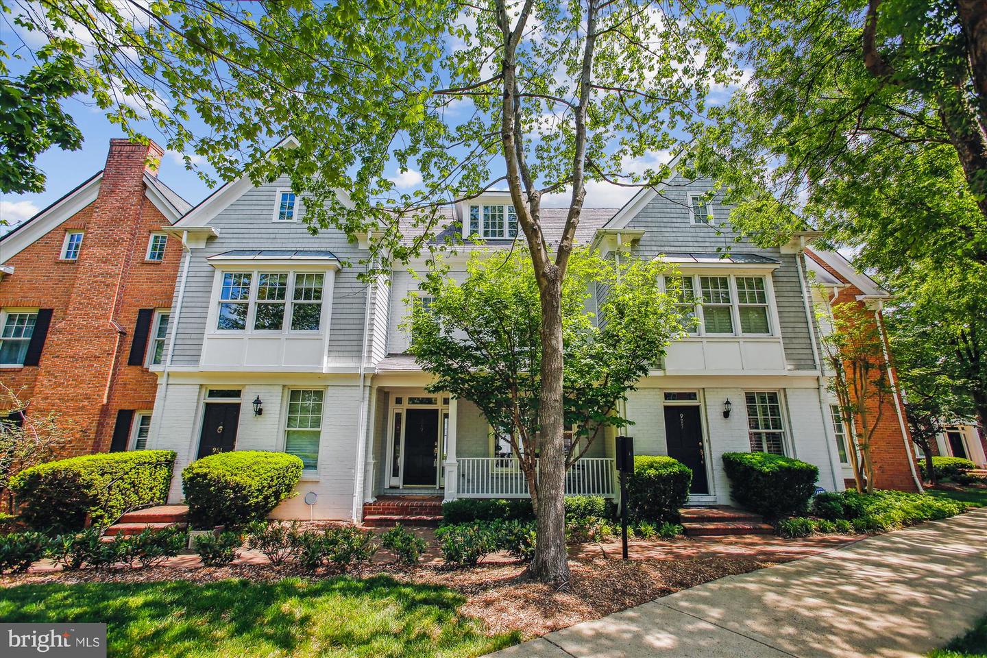 979 POWHATAN ST, ALEXANDRIA, Virginia 22314, 3 Bedrooms Bedrooms, ,3 BathroomsBathrooms,Residential,For sale,979 POWHATAN ST,VAAX2043426 MLS # VAAX2043426