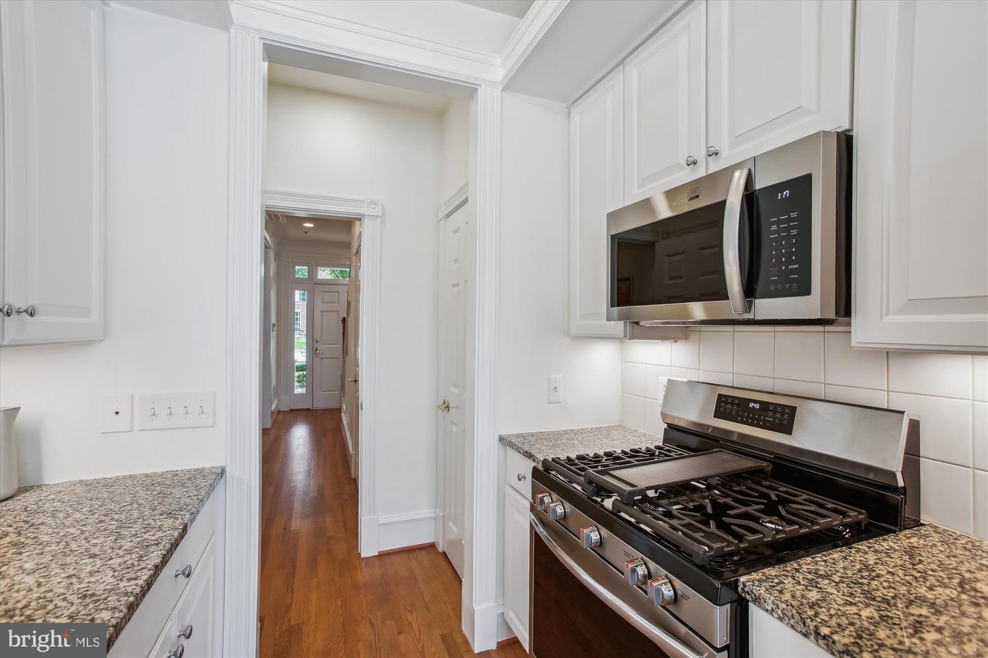 979 POWHATAN ST, ALEXANDRIA, Virginia 22314, 3 Bedrooms Bedrooms, ,3 BathroomsBathrooms,Residential,For sale,979 POWHATAN ST,VAAX2043426 MLS # VAAX2043426