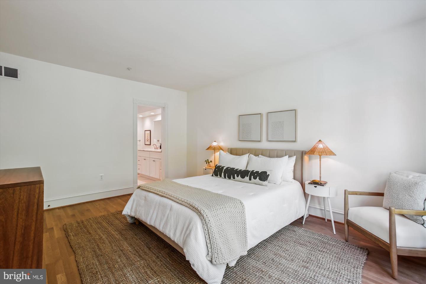 979 POWHATAN ST, ALEXANDRIA, Virginia 22314, 3 Bedrooms Bedrooms, ,3 BathroomsBathrooms,Residential,For sale,979 POWHATAN ST,VAAX2043426 MLS # VAAX2043426