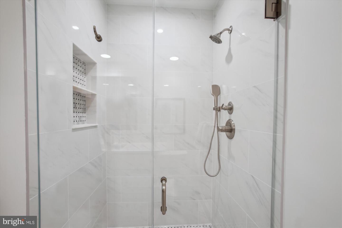 979 POWHATAN ST, ALEXANDRIA, Virginia 22314, 3 Bedrooms Bedrooms, ,3 BathroomsBathrooms,Residential,For sale,979 POWHATAN ST,VAAX2043426 MLS # VAAX2043426