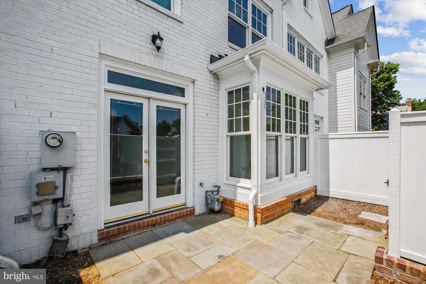 979 POWHATAN ST, ALEXANDRIA, Virginia 22314, 3 Bedrooms Bedrooms, ,3 BathroomsBathrooms,Residential,For sale,979 POWHATAN ST,VAAX2043426 MLS # VAAX2043426