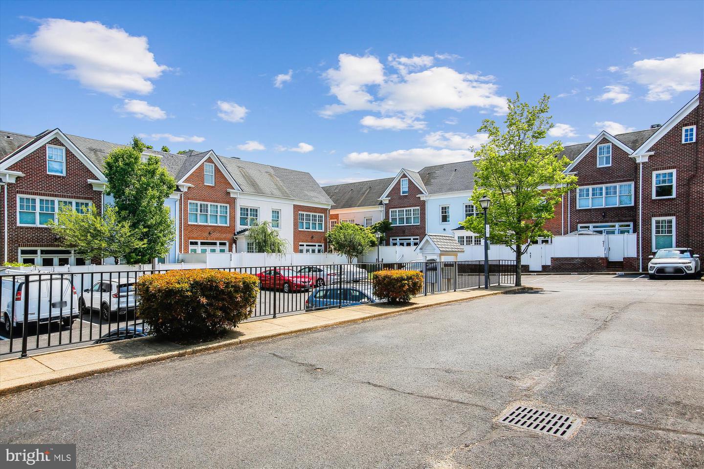 979 POWHATAN ST, ALEXANDRIA, Virginia 22314, 3 Bedrooms Bedrooms, ,3 BathroomsBathrooms,Residential,For sale,979 POWHATAN ST,VAAX2043426 MLS # VAAX2043426