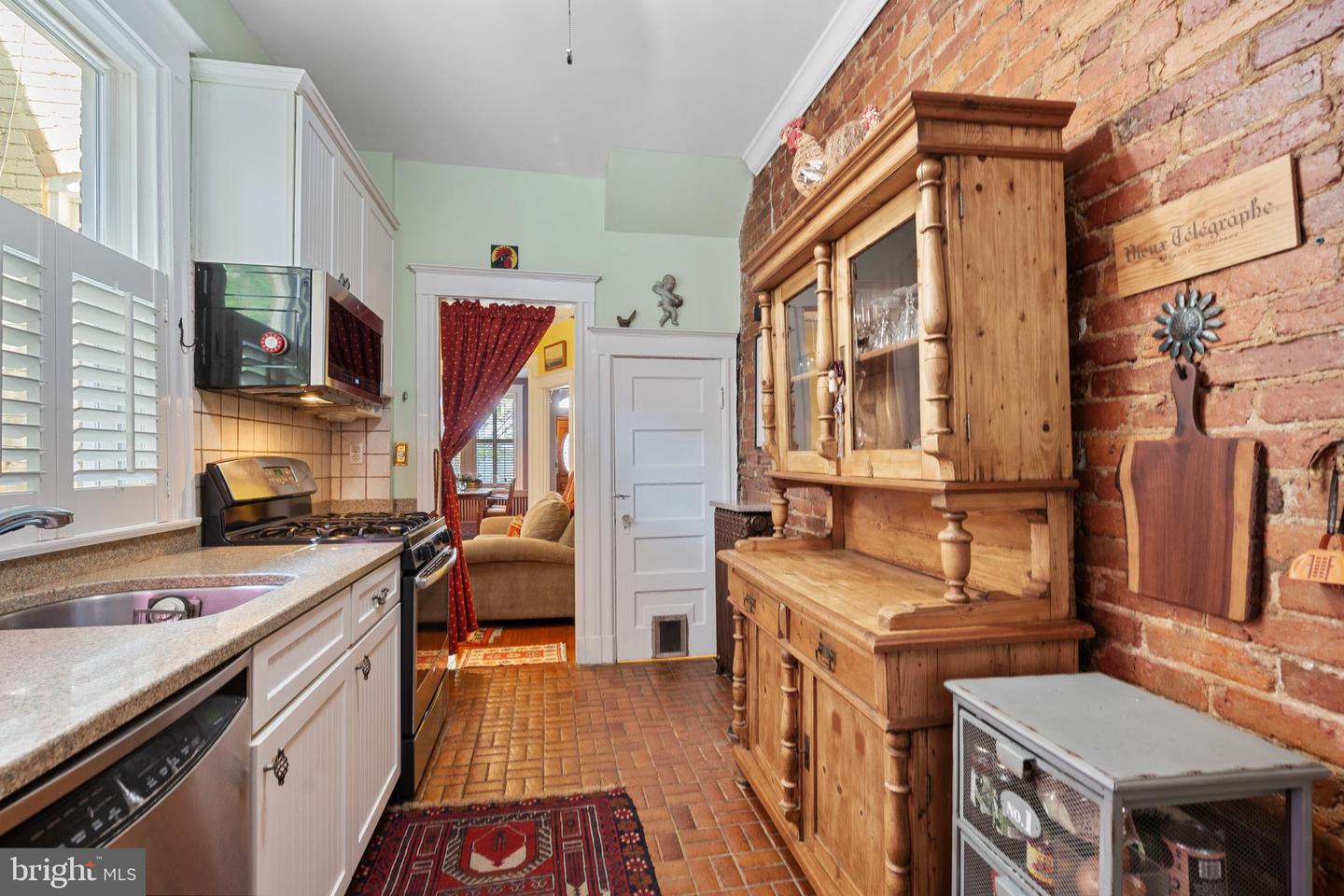 510 13TH ST SE, WASHINGTON, District Of Columbia 20003, 3 Bedrooms Bedrooms, ,2 BathroomsBathrooms,Residential,For sale,510 13TH ST SE,DCDC2193010 MLS # DCDC2193010