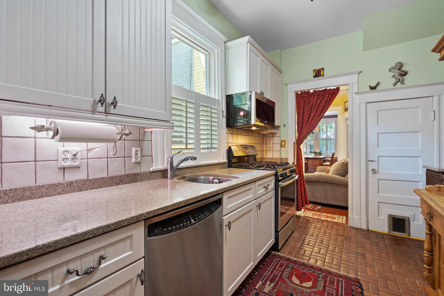 510 13TH ST SE, WASHINGTON, District Of Columbia 20003, 3 Bedrooms Bedrooms, ,2 BathroomsBathrooms,Residential,For sale,510 13TH ST SE,DCDC2193010 MLS # DCDC2193010