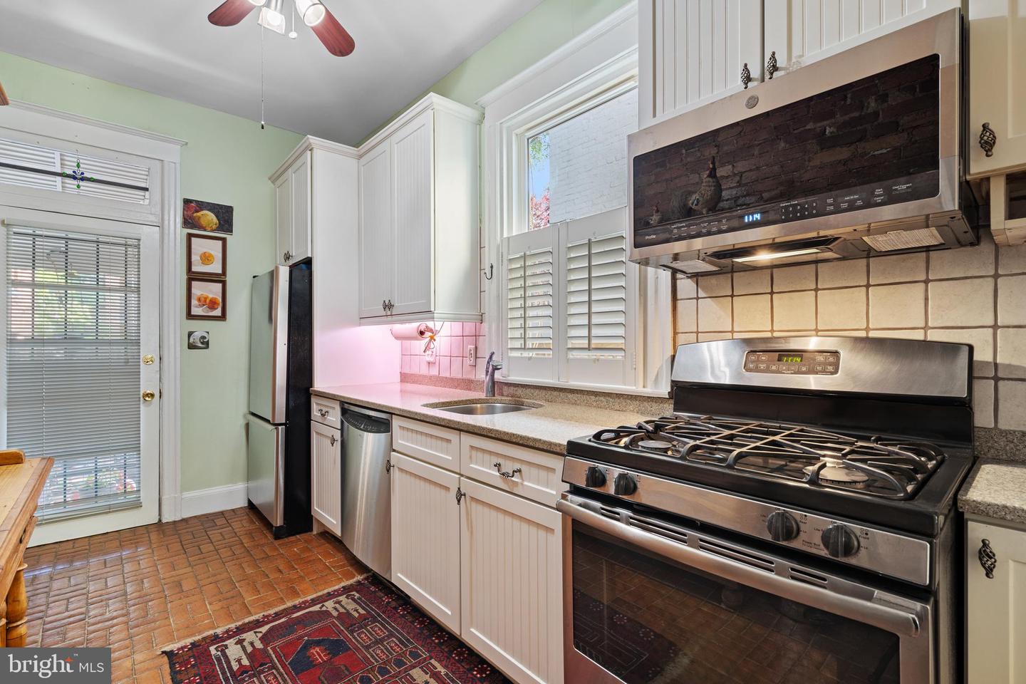510 13TH ST SE, WASHINGTON, District Of Columbia 20003, 3 Bedrooms Bedrooms, ,2 BathroomsBathrooms,Residential,For sale,510 13TH ST SE,DCDC2193010 MLS # DCDC2193010