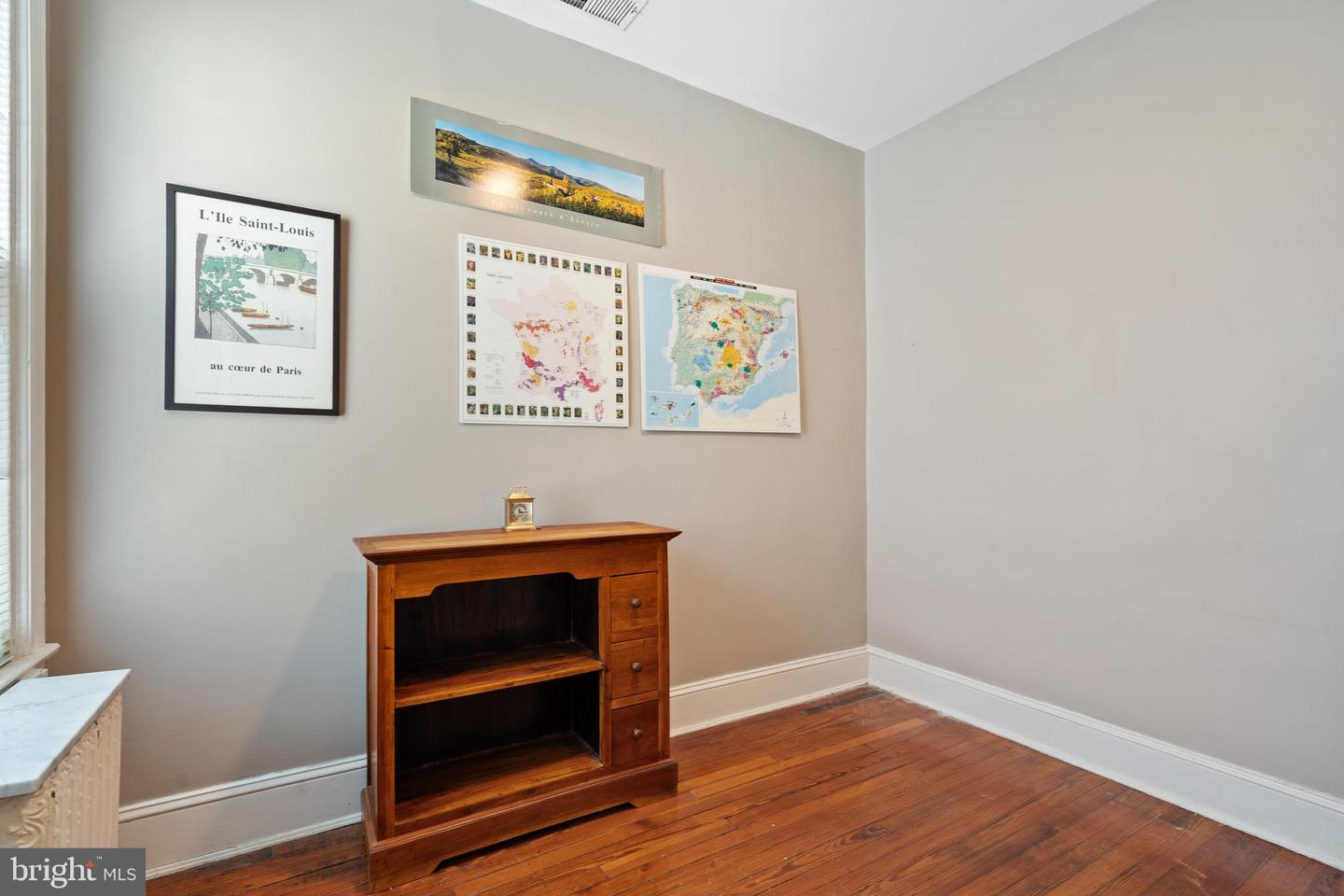 510 13TH ST SE, WASHINGTON, District Of Columbia 20003, 3 Bedrooms Bedrooms, ,2 BathroomsBathrooms,Residential,For sale,510 13TH ST SE,DCDC2193010 MLS # DCDC2193010