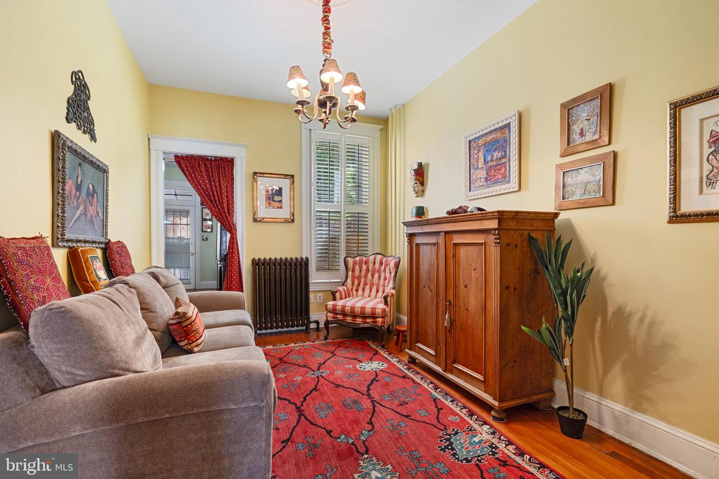 510 13TH ST SE, WASHINGTON, District Of Columbia 20003, 3 Bedrooms Bedrooms, ,2 BathroomsBathrooms,Residential,For sale,510 13TH ST SE,DCDC2193010 MLS # DCDC2193010