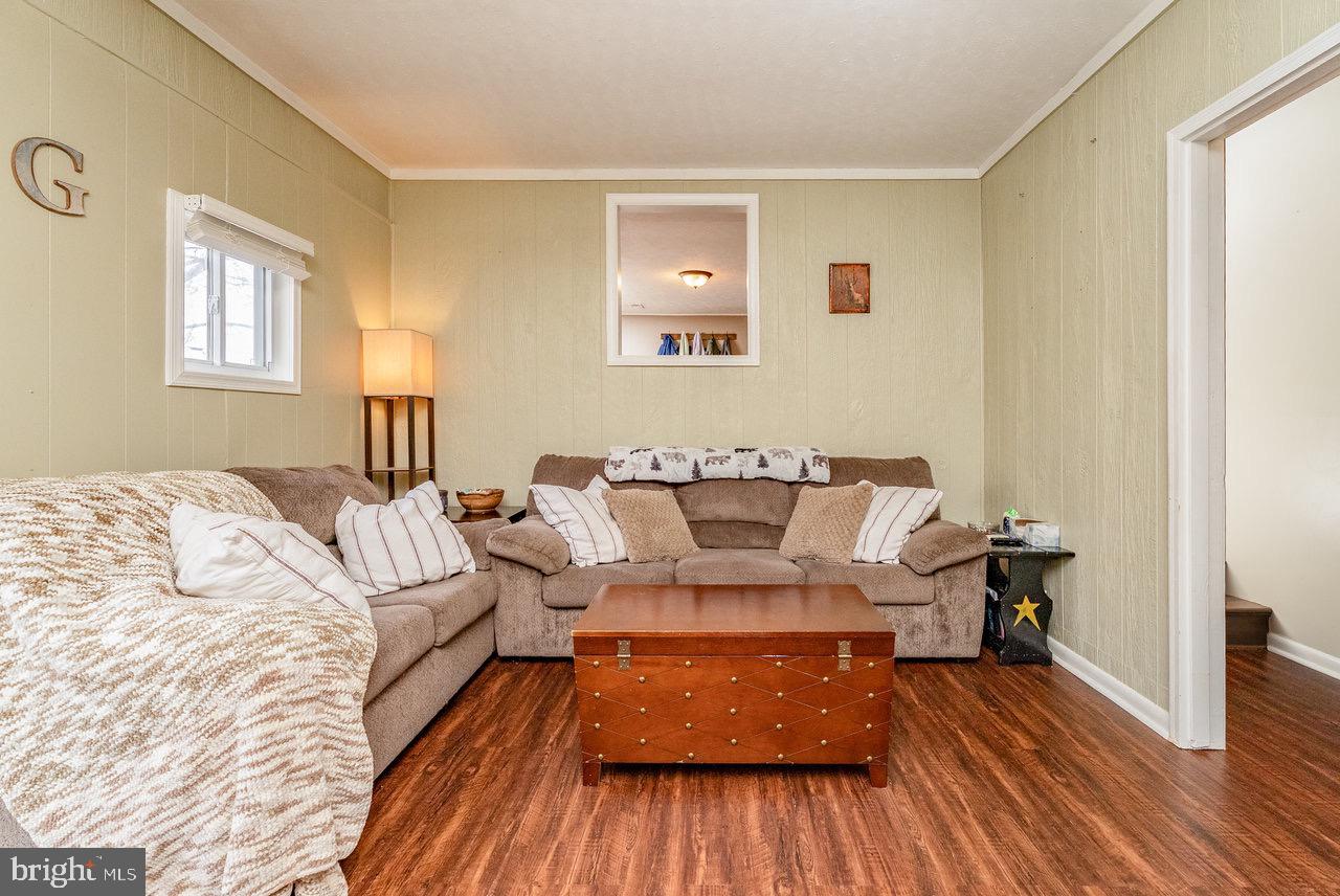 275 IDA HOLLOW RD, LURAY, Virginia 22835, 2 Bedrooms Bedrooms, ,1 BathroomBathrooms,Residential,For sale,275 IDA HOLLOW RD,VAPA2004708 MLS # VAPA2004708