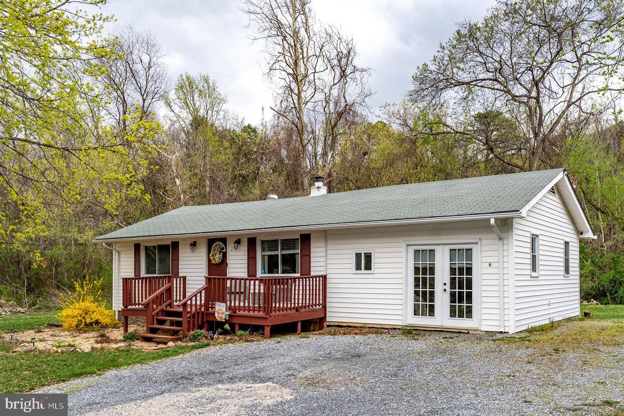 275 IDA HOLLOW RD, LURAY, Virginia 22835, 2 Bedrooms Bedrooms, ,1 BathroomBathrooms,Residential,For sale,275 IDA HOLLOW RD,VAPA2004708 MLS # VAPA2004708