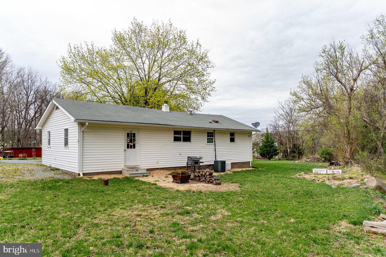 275 IDA HOLLOW RD, LURAY, Virginia 22835, 2 Bedrooms Bedrooms, ,1 BathroomBathrooms,Residential,For sale,275 IDA HOLLOW RD,VAPA2004708 MLS # VAPA2004708