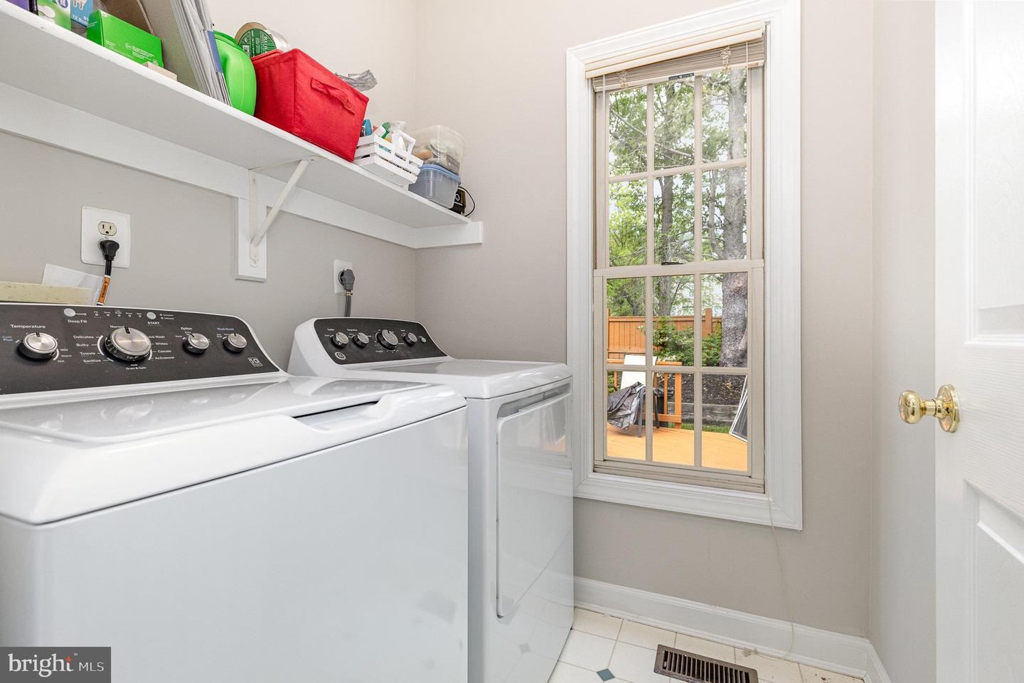 6416 CALEB CT, ALEXANDRIA, Virginia 22315, 4 Bedrooms Bedrooms, ,3 BathroomsBathrooms,Residential,For sale,6416 CALEB CT,VAFX2232628 MLS # VAFX2232628