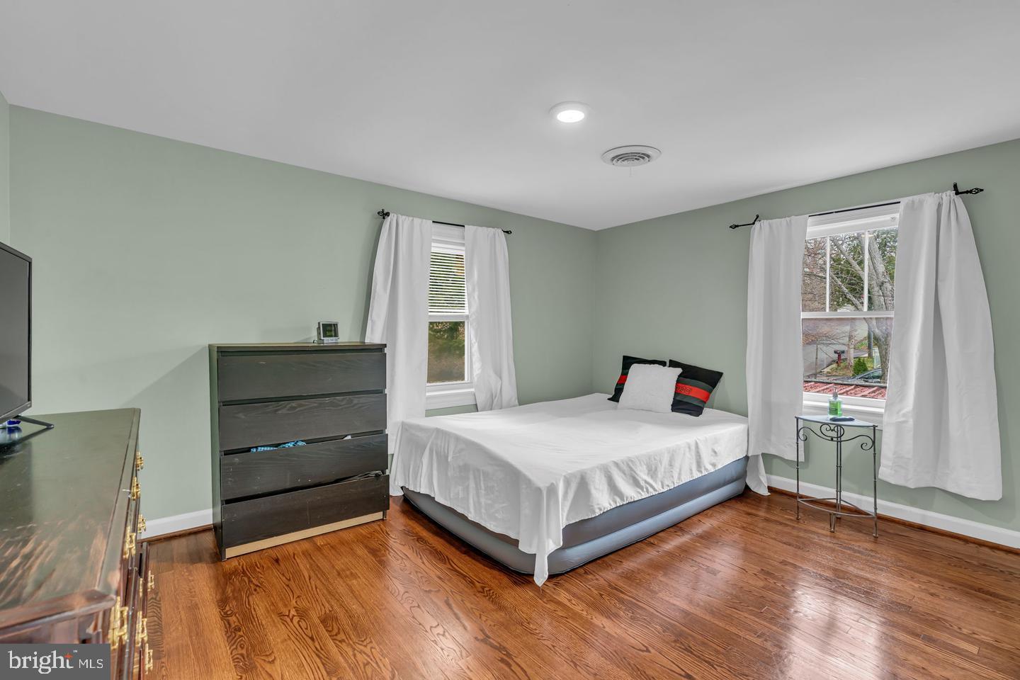17631 WASHINGTON ST, DUMFRIES, Virginia 22026, 3 Bedrooms Bedrooms, ,2 BathroomsBathrooms,Residential,For sale,17631 WASHINGTON ST,VAPW2091414 MLS # VAPW2091414