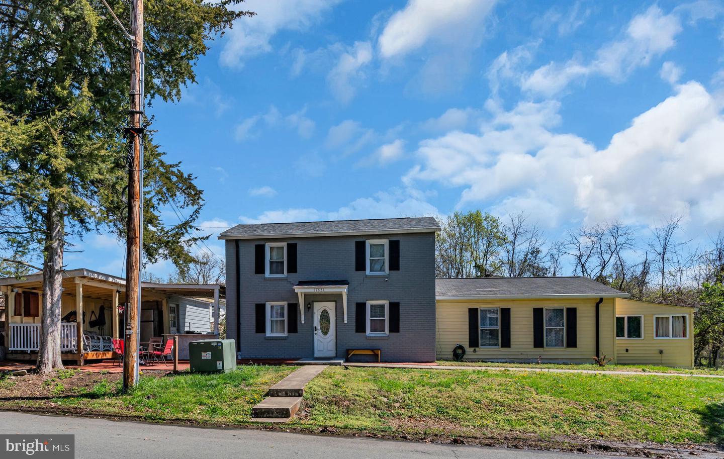 17631 WASHINGTON ST, DUMFRIES, Virginia 22026, 3 Bedrooms Bedrooms, ,2 BathroomsBathrooms,Residential,For sale,17631 WASHINGTON ST,VAPW2091414 MLS # VAPW2091414