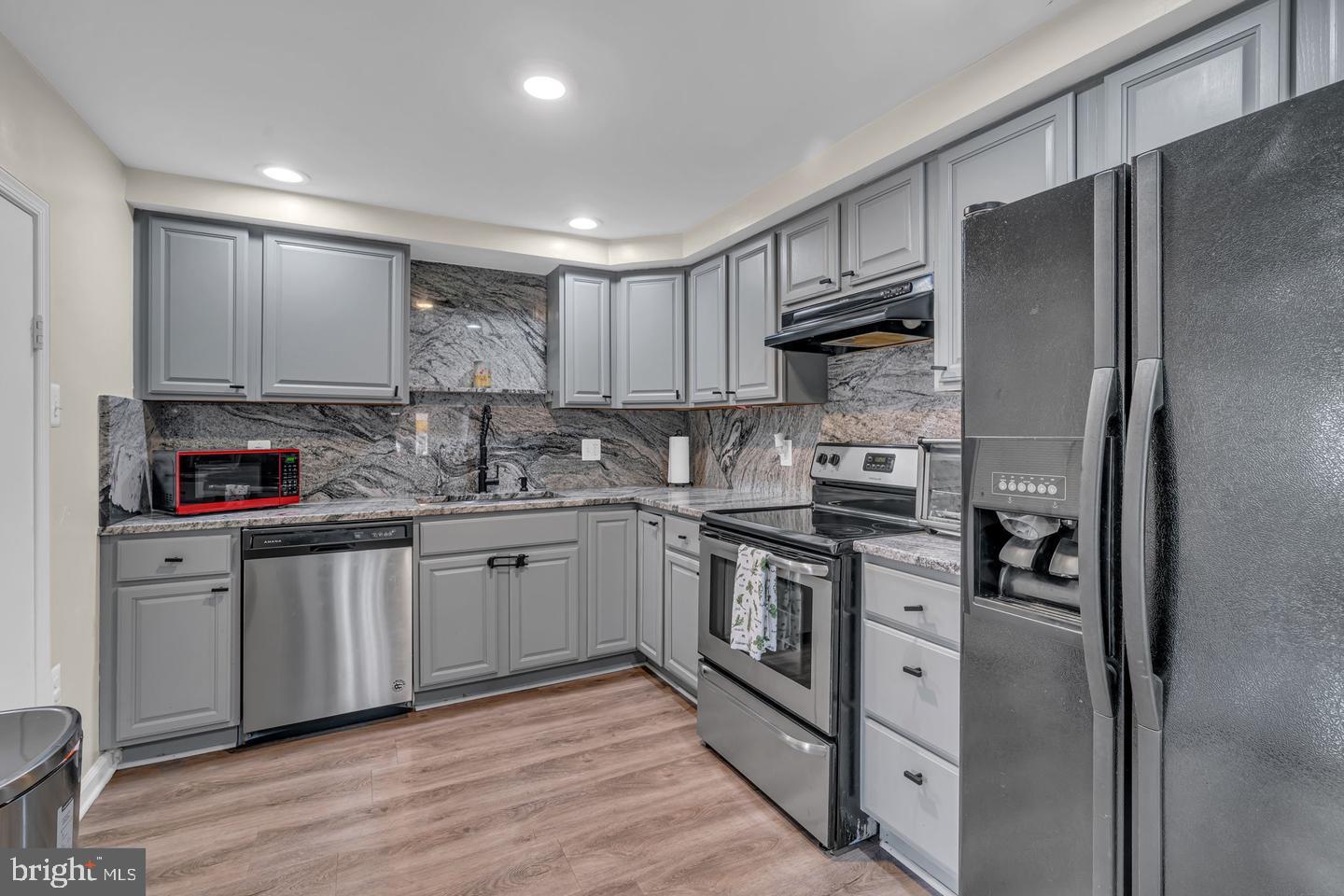 17631 WASHINGTON ST, DUMFRIES, Virginia 22026, 3 Bedrooms Bedrooms, ,2 BathroomsBathrooms,Residential,For sale,17631 WASHINGTON ST,VAPW2091414 MLS # VAPW2091414