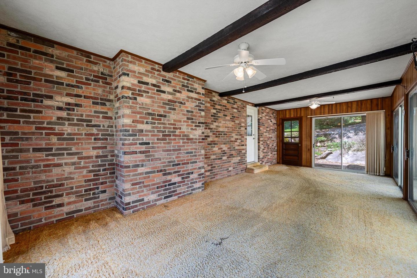 319 WALKER ST, WINCHESTER, Virginia 22601, 4 Bedrooms Bedrooms, ,2 BathroomsBathrooms,Residential,For sale,319 WALKER ST,VAWI2007456 MLS # VAWI2007456