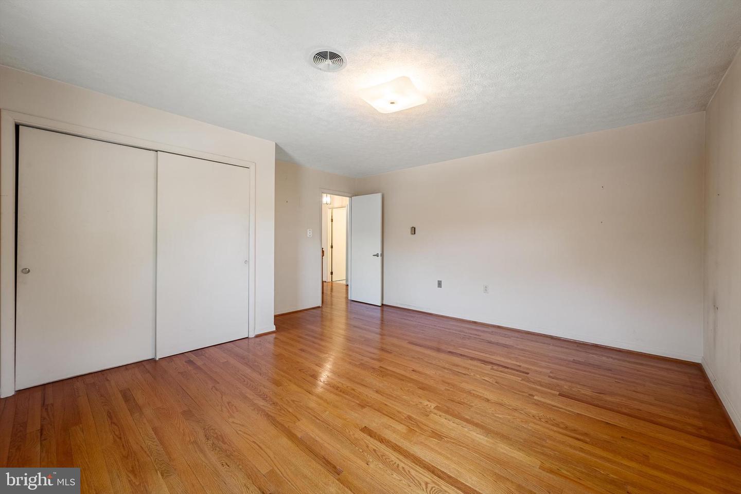 319 WALKER ST, WINCHESTER, Virginia 22601, 4 Bedrooms Bedrooms, ,2 BathroomsBathrooms,Residential,For sale,319 WALKER ST,VAWI2007456 MLS # VAWI2007456