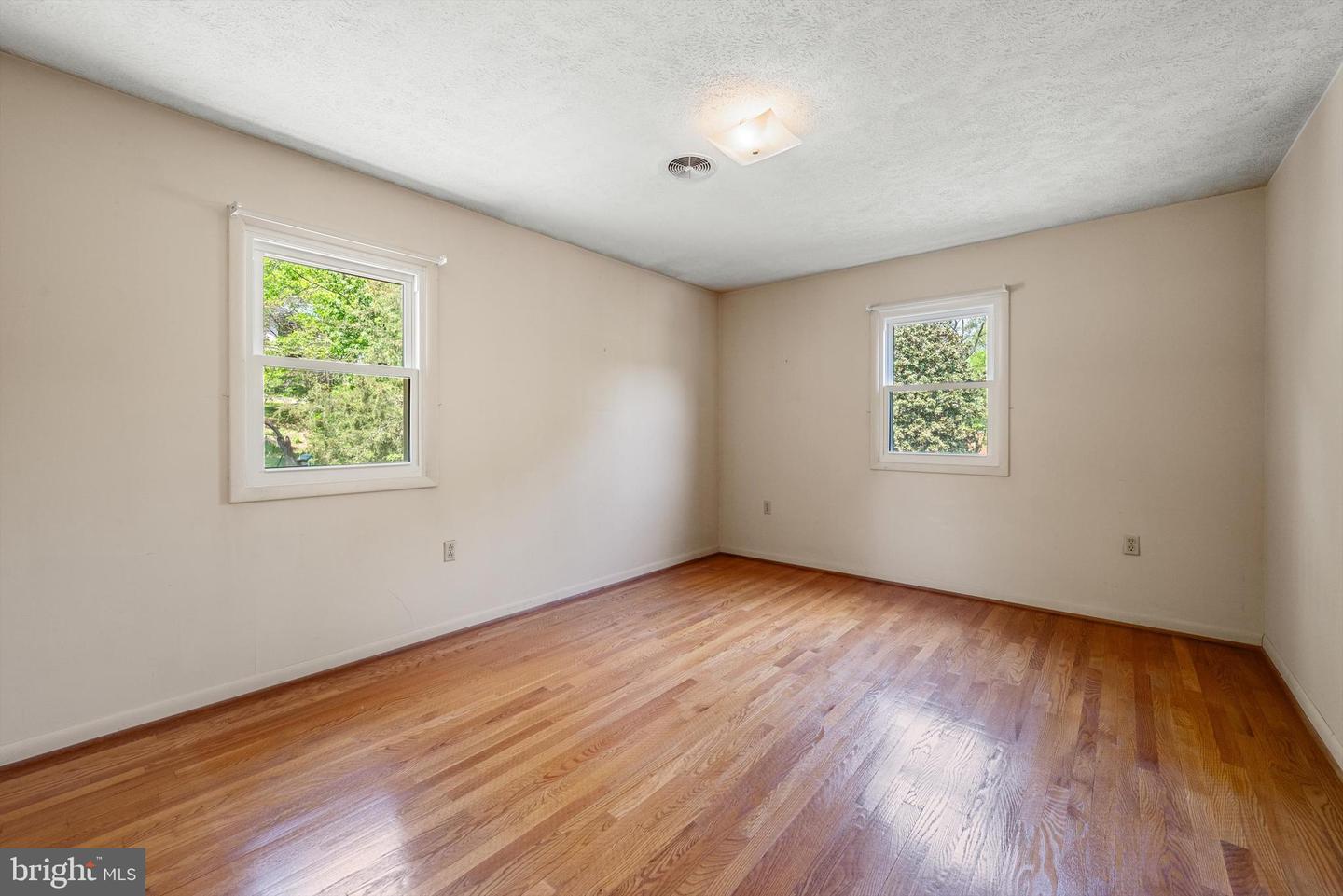 319 WALKER ST, WINCHESTER, Virginia 22601, 4 Bedrooms Bedrooms, ,2 BathroomsBathrooms,Residential,For sale,319 WALKER ST,VAWI2007456 MLS # VAWI2007456