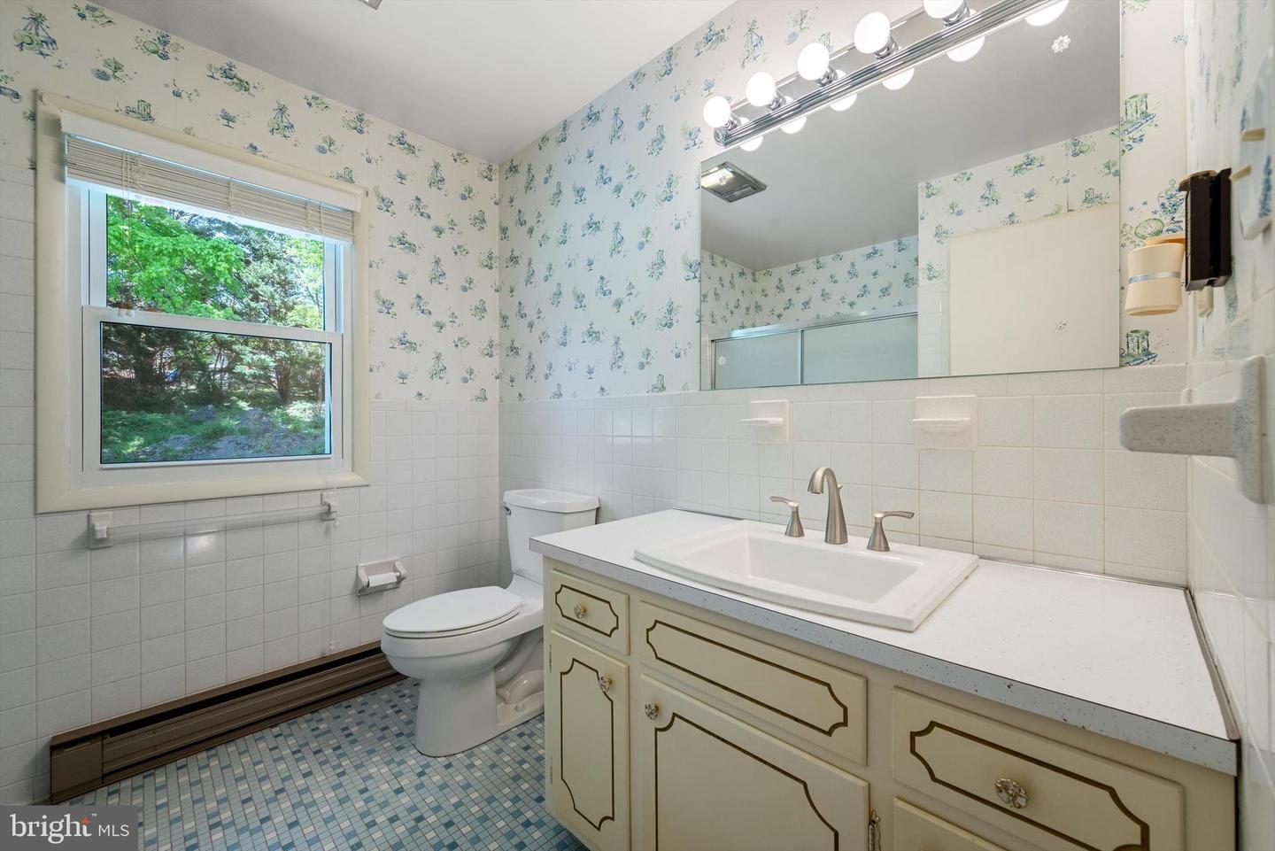 319 WALKER ST, WINCHESTER, Virginia 22601, 4 Bedrooms Bedrooms, ,2 BathroomsBathrooms,Residential,For sale,319 WALKER ST,VAWI2007456 MLS # VAWI2007456