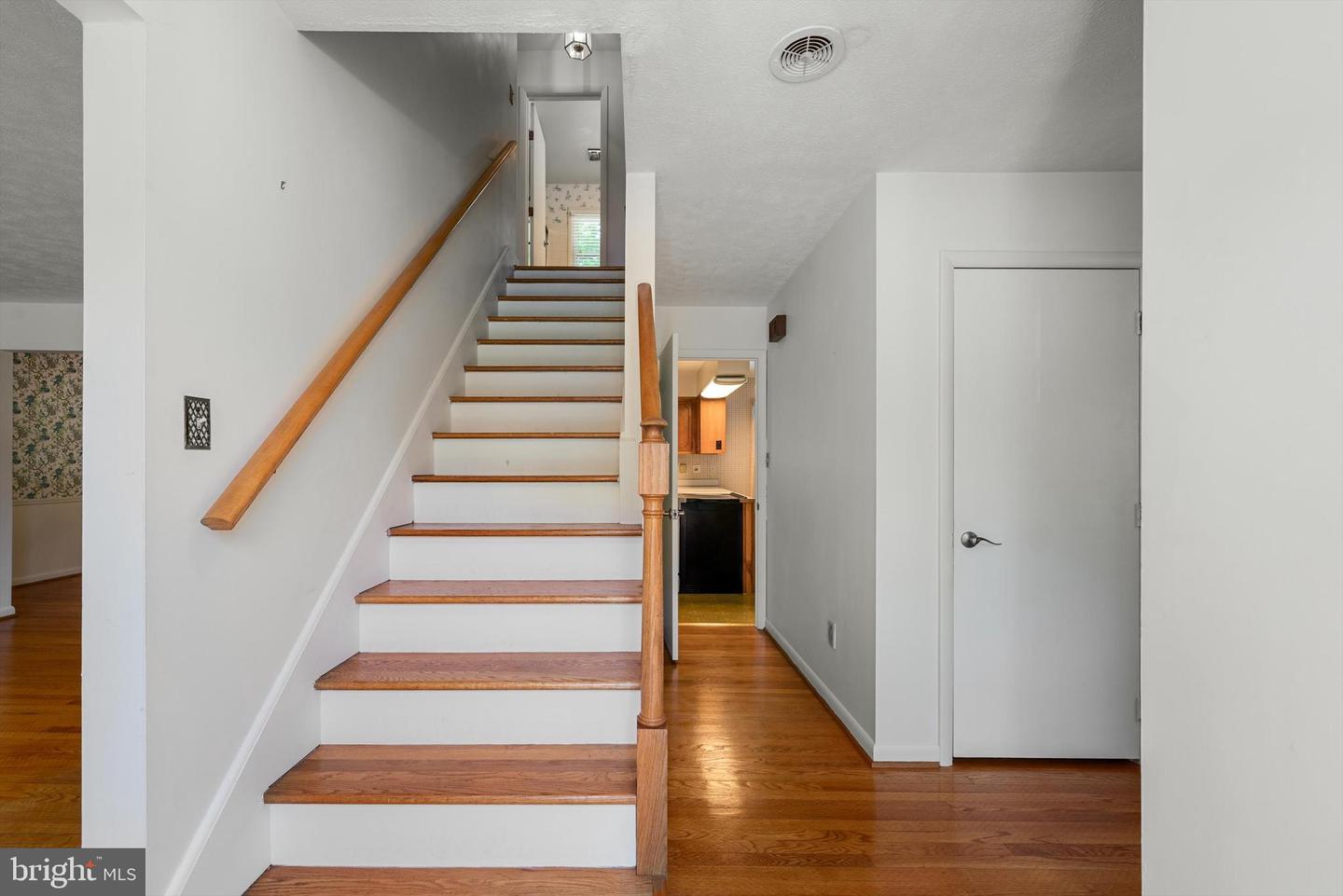 319 WALKER ST, WINCHESTER, Virginia 22601, 4 Bedrooms Bedrooms, ,2 BathroomsBathrooms,Residential,For sale,319 WALKER ST,VAWI2007456 MLS # VAWI2007456