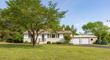149 COURTHOUSE LN, BOWLING GREEN, Virginia 22427, 3 Bedrooms Bedrooms, ,1 BathroomBathrooms,Residential,For sale,149 COURTHOUSE LN,VACV2007934 MLS # VACV2007934