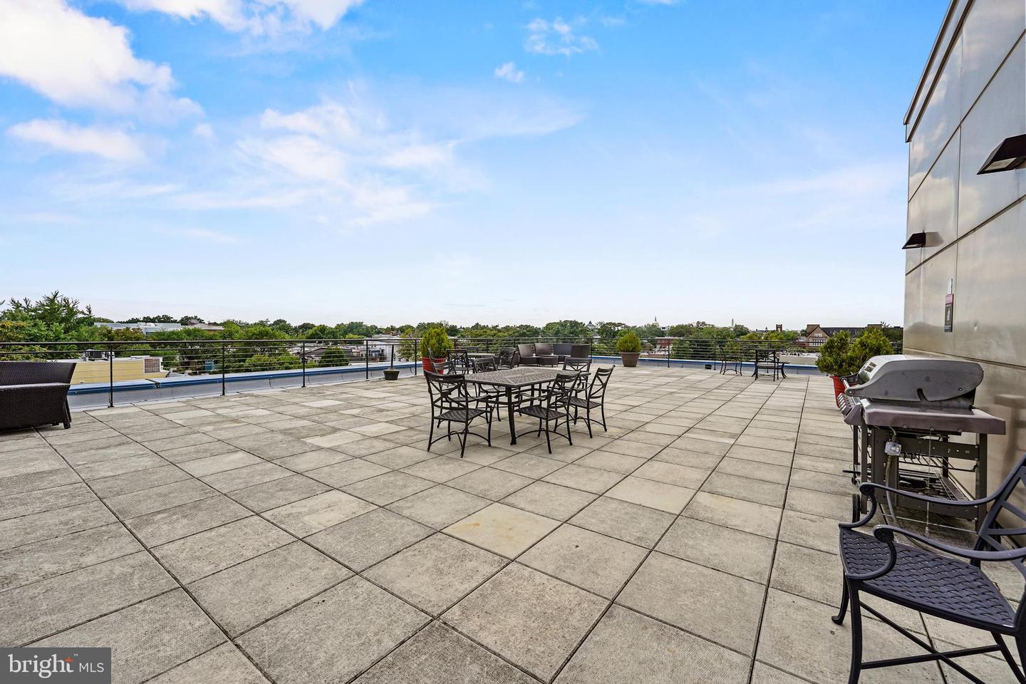 401 13TH ST NE #104, WASHINGTON, District Of Columbia 20002, 1 Bedroom Bedrooms, ,1 BathroomBathrooms,Residential,For sale,401 13TH ST NE #104,DCDC2194252 MLS # DCDC2194252