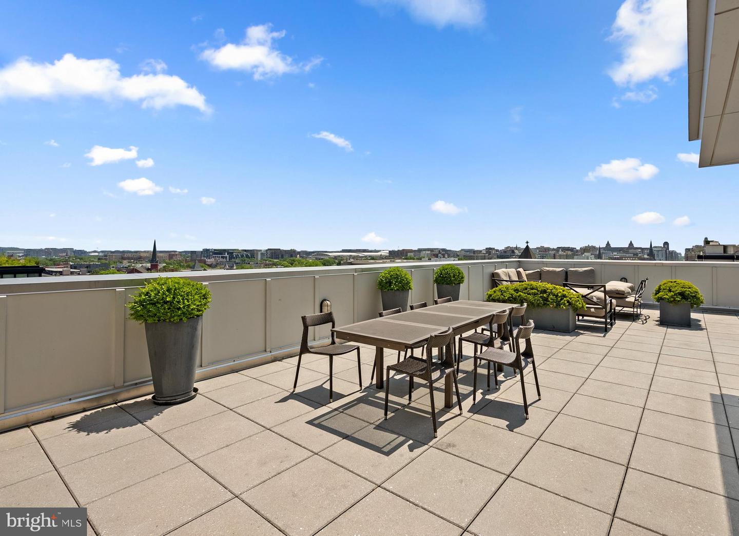 1401 R ST NW #304, WASHINGTON, District Of Columbia 20009, 1 Bedroom Bedrooms, ,1 BathroomBathrooms,Residential,For sale,1401 R ST NW #304,DCDC2194514 MLS # DCDC2194514