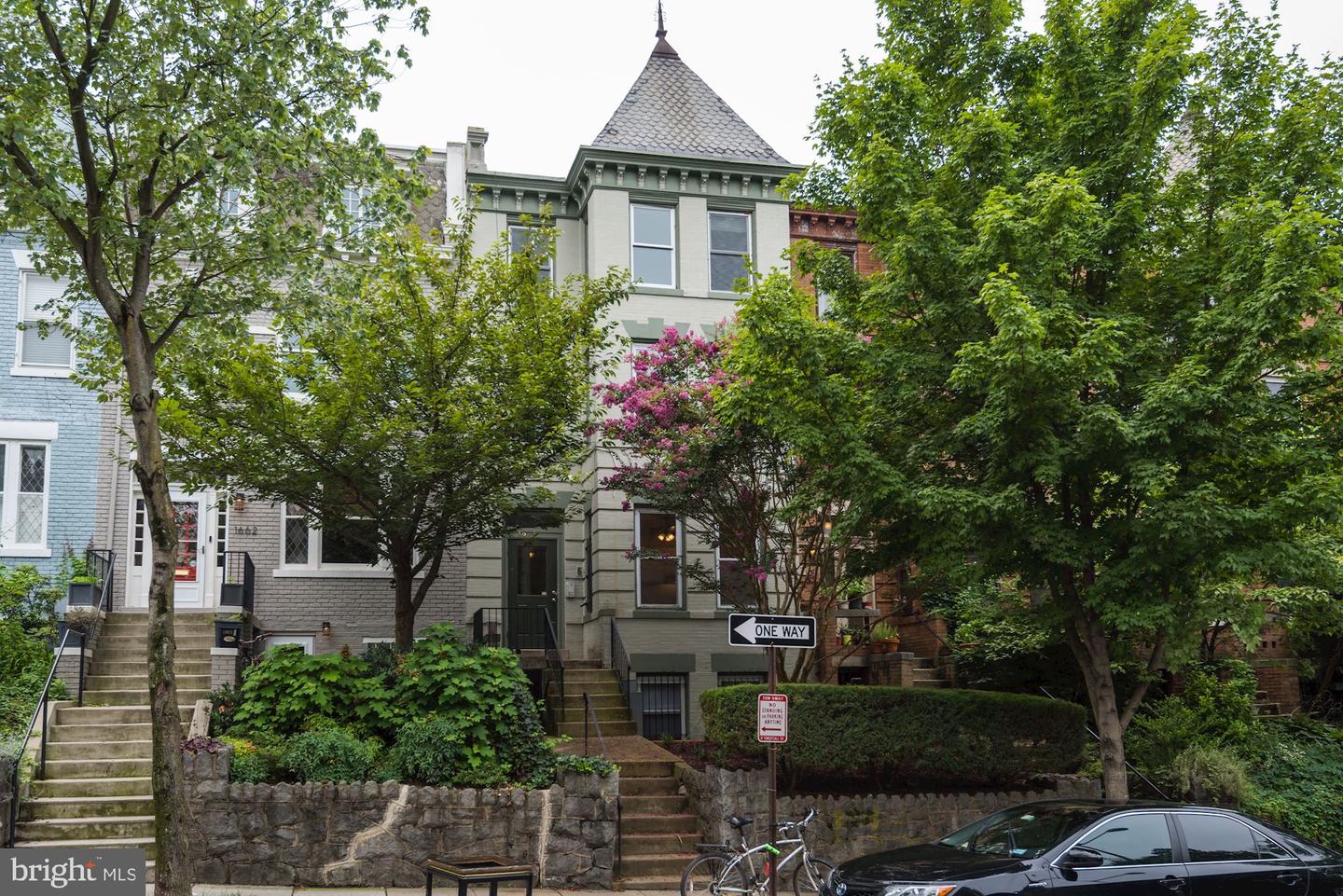 1674 IRVING ST NW, WASHINGTON, District Of Columbia 20010, 6 Bedrooms Bedrooms, ,6 BathroomsBathrooms,Residential,For sale,1674 IRVING ST NW,DCDC2194594 MLS # DCDC2194594