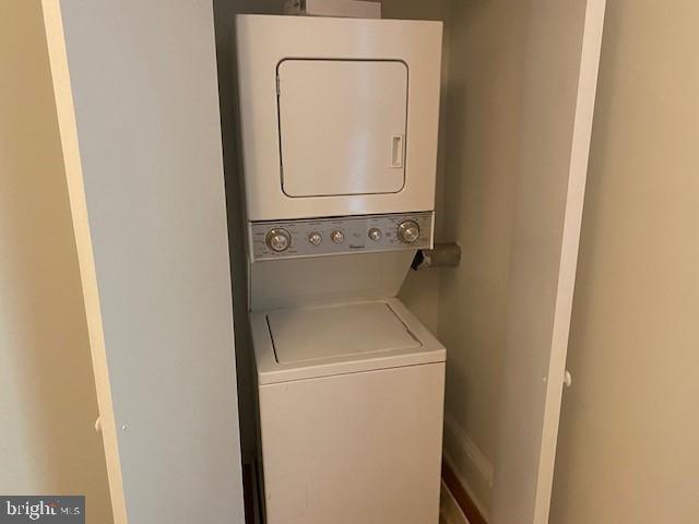 1674 IRVING ST NW, WASHINGTON, District Of Columbia 20010, 6 Bedrooms Bedrooms, ,6 BathroomsBathrooms,Residential,For sale,1674 IRVING ST NW,DCDC2194594 MLS # DCDC2194594