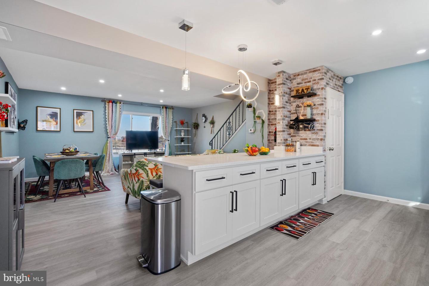 229 TENNESSEE AVE, ALEXANDRIA, Virginia 22305, 3 Bedrooms Bedrooms, ,2 BathroomsBathrooms,Residential,For sale,229 TENNESSEE AVE,VAAX2043916 MLS # VAAX2043916
