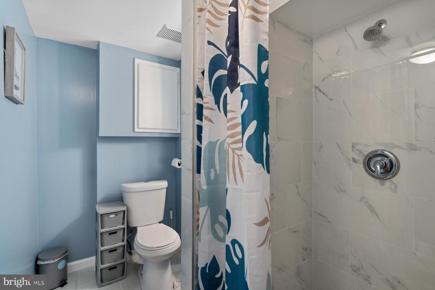 229 TENNESSEE AVE, ALEXANDRIA, Virginia 22305, 3 Bedrooms Bedrooms, ,2 BathroomsBathrooms,Residential,For sale,229 TENNESSEE AVE,VAAX2043916 MLS # VAAX2043916
