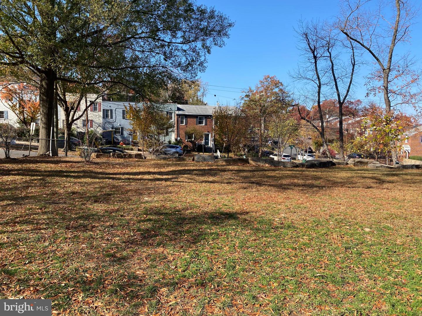 229 TENNESSEE AVE, ALEXANDRIA, Virginia 22305, 3 Bedrooms Bedrooms, ,2 BathroomsBathrooms,Residential,For sale,229 TENNESSEE AVE,VAAX2043916 MLS # VAAX2043916