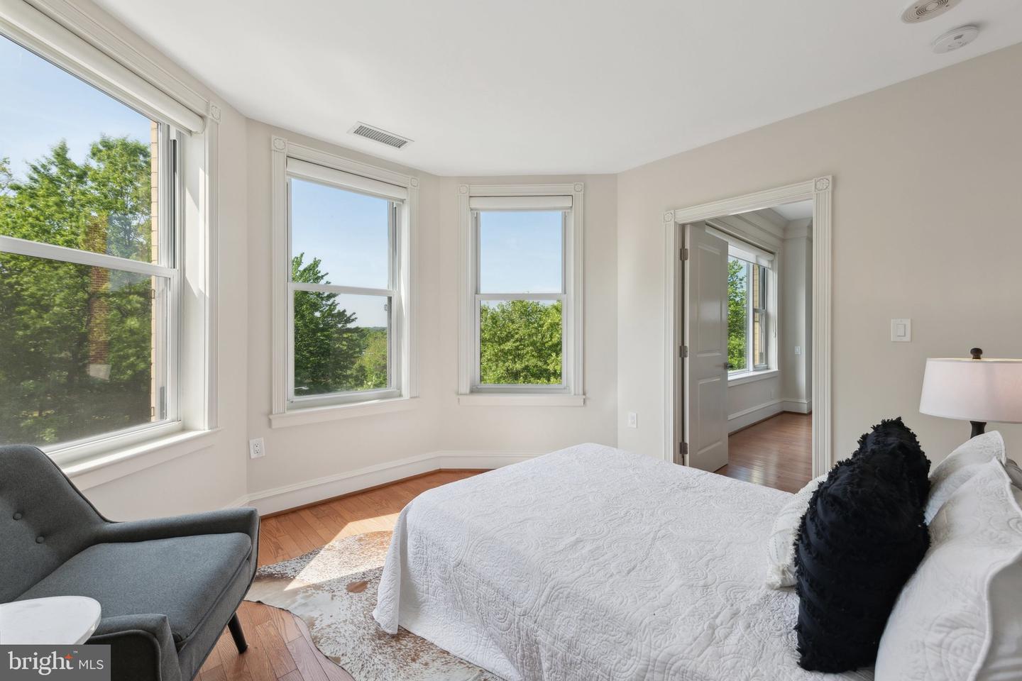 2600 PENNSYLVANIA AVE NW #304, WASHINGTON, District Of Columbia 20037, 2 Bedrooms Bedrooms, ,2 BathroomsBathrooms,Residential,For sale,2600 PENNSYLVANIA AVE NW #304,DCDC2194662 MLS # DCDC2194662