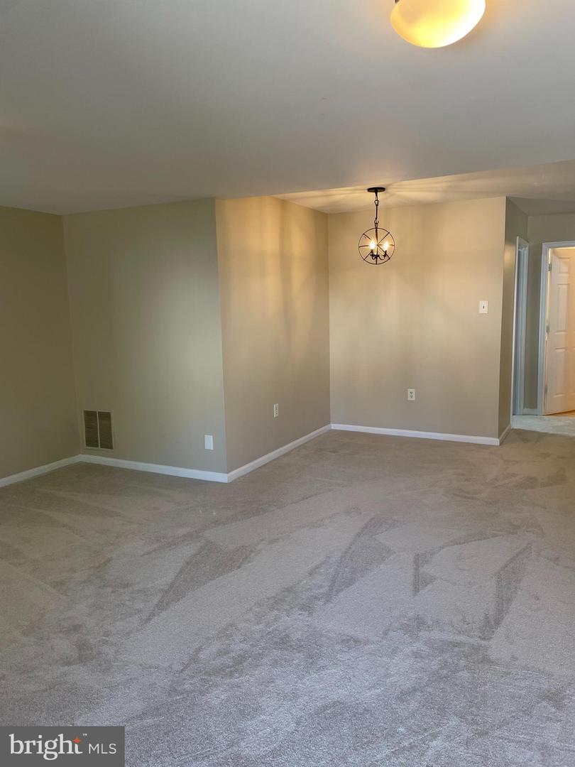 12761 LOCKLEVEN LN, WOODBRIDGE, Virginia 22192, 3 Bedrooms Bedrooms, ,3 BathroomsBathrooms,Residential,For sale,12761 LOCKLEVEN LN,VAPW2091706 MLS # VAPW2091706