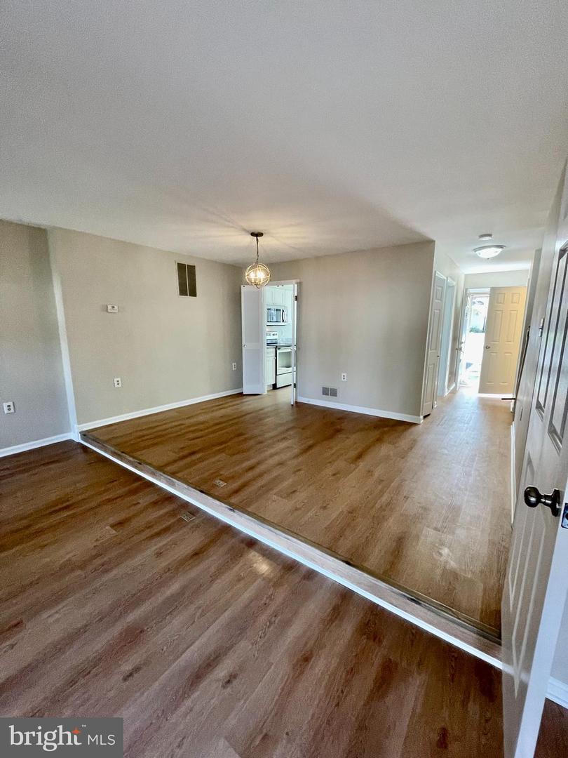 12761 LOCKLEVEN LN, WOODBRIDGE, Virginia 22192, 3 Bedrooms Bedrooms, ,3 BathroomsBathrooms,Residential,For sale,12761 LOCKLEVEN LN,VAPW2091706 MLS # VAPW2091706