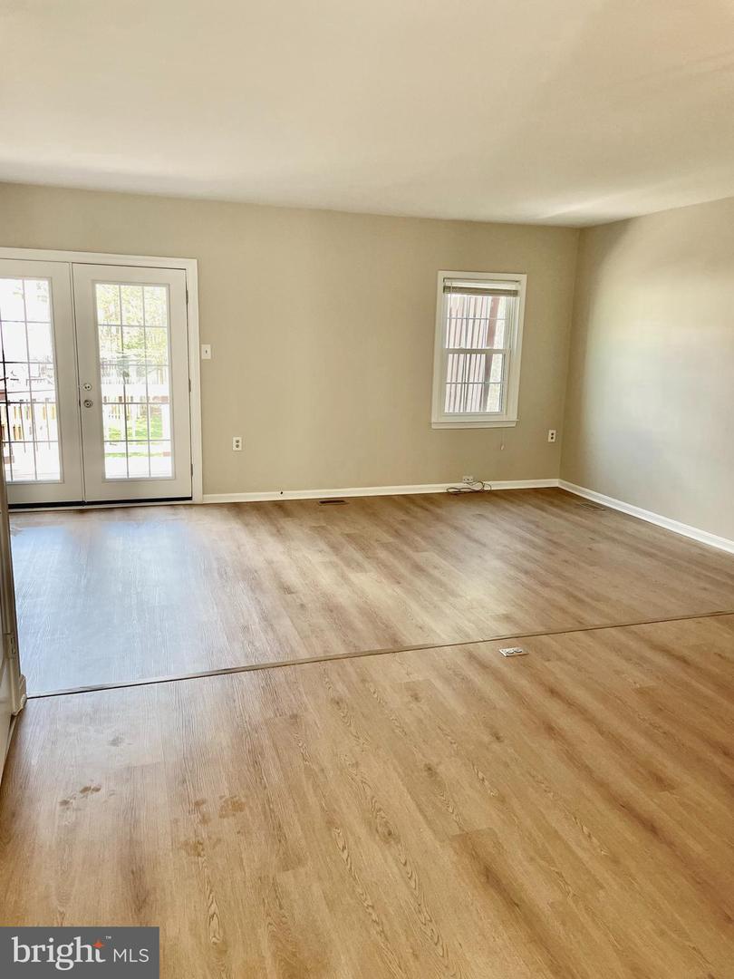 12761 LOCKLEVEN LN, WOODBRIDGE, Virginia 22192, 3 Bedrooms Bedrooms, ,3 BathroomsBathrooms,Residential,For sale,12761 LOCKLEVEN LN,VAPW2091706 MLS # VAPW2091706