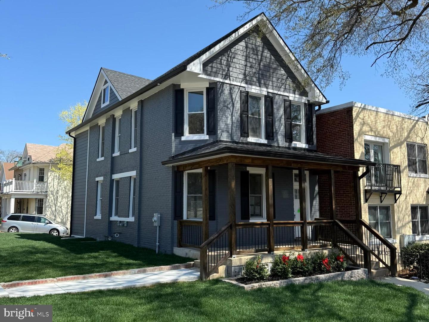 200 BRYANT ST NE, WASHINGTON, District Of Columbia 20002, 5 Bedrooms Bedrooms, ,3 BathroomsBathrooms,Residential,For sale,200 BRYANT ST NE,DCDC2194918 MLS # DCDC2194918