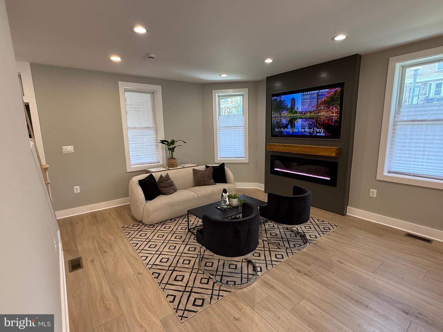 200 BRYANT ST NE, WASHINGTON, District Of Columbia 20002, 5 Bedrooms Bedrooms, ,3 BathroomsBathrooms,Residential,For sale,200 BRYANT ST NE,DCDC2194918 MLS # DCDC2194918