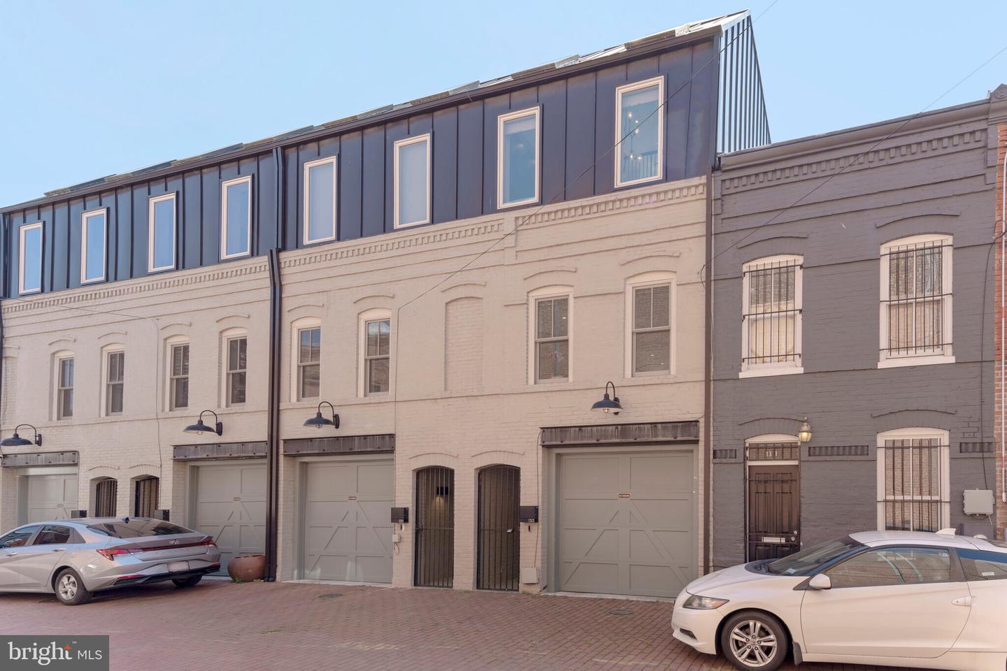 1313 LINDEN CT NE, WASHINGTON, District Of Columbia 20002, 3 Bedrooms Bedrooms, ,3 BathroomsBathrooms,Residential,For sale,1313 LINDEN CT NE,DCDC2195070 MLS # DCDC2195070