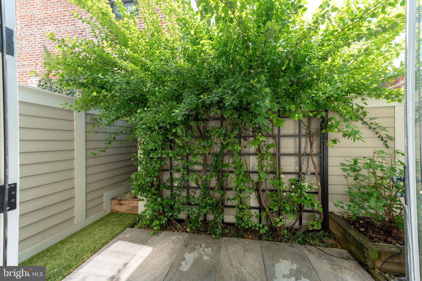 1313 LINDEN CT NE, WASHINGTON, District Of Columbia 20002, 3 Bedrooms Bedrooms, ,3 BathroomsBathrooms,Residential,For sale,1313 LINDEN CT NE,DCDC2195070 MLS # DCDC2195070