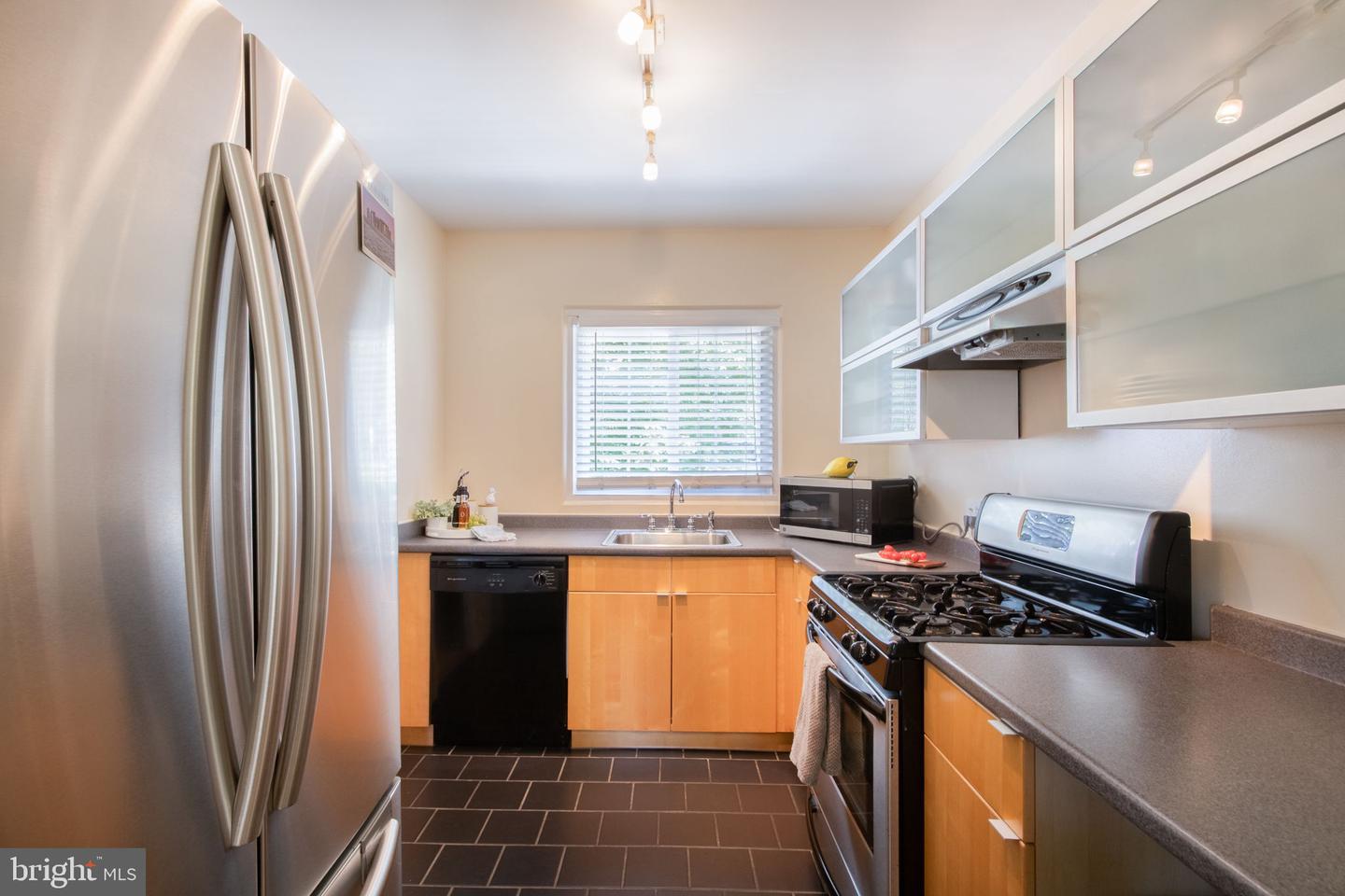 3578 MARTHA CUSTIS DR, ALEXANDRIA, Virginia 22302, 1 Bedroom Bedrooms, ,1 BathroomBathrooms,Residential,For sale,3578 MARTHA CUSTIS DR,VAAX2044052 MLS # VAAX2044052